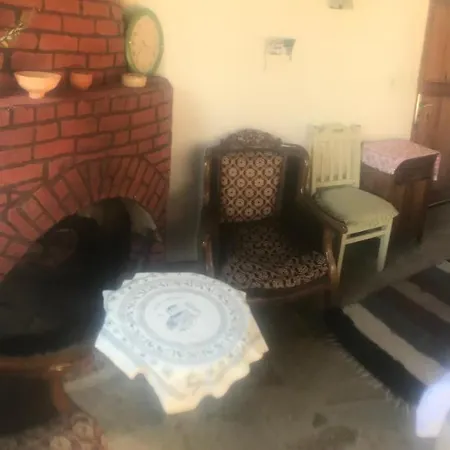 Alice Pansiyon Cottage House 塞尔丘克