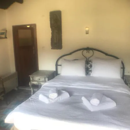 Alice Pansiyon Cottage House * Selcuk